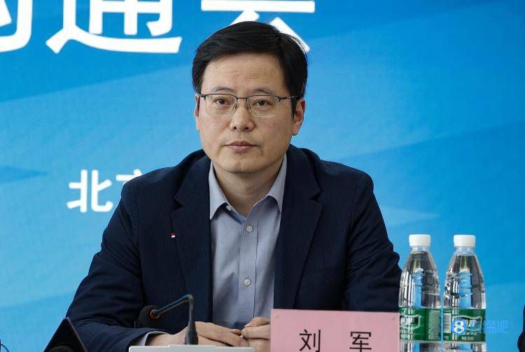 强行挺进后宫众妃紧窄湿润