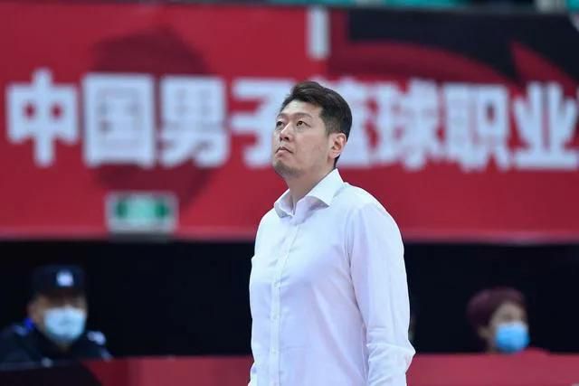 女女互相吮乳gl