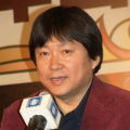 手伸进内裤吻胸